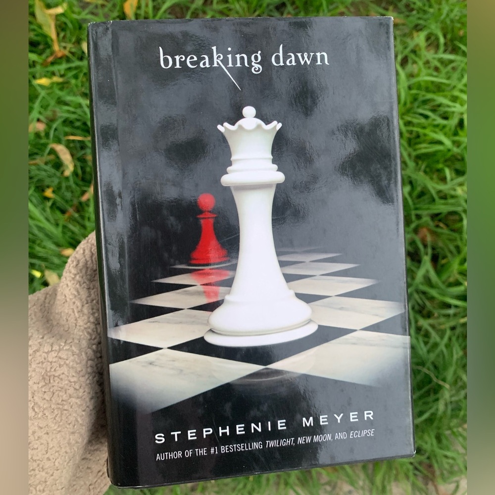 Breaking Dawn by Stephenie Meyer - Hardcover
